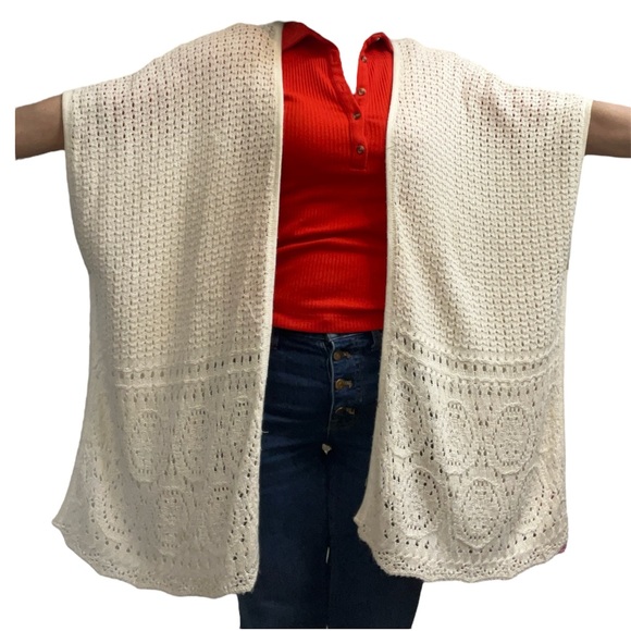 Avenue Tops - Poncho Kimono Crochet Pattern 18/20